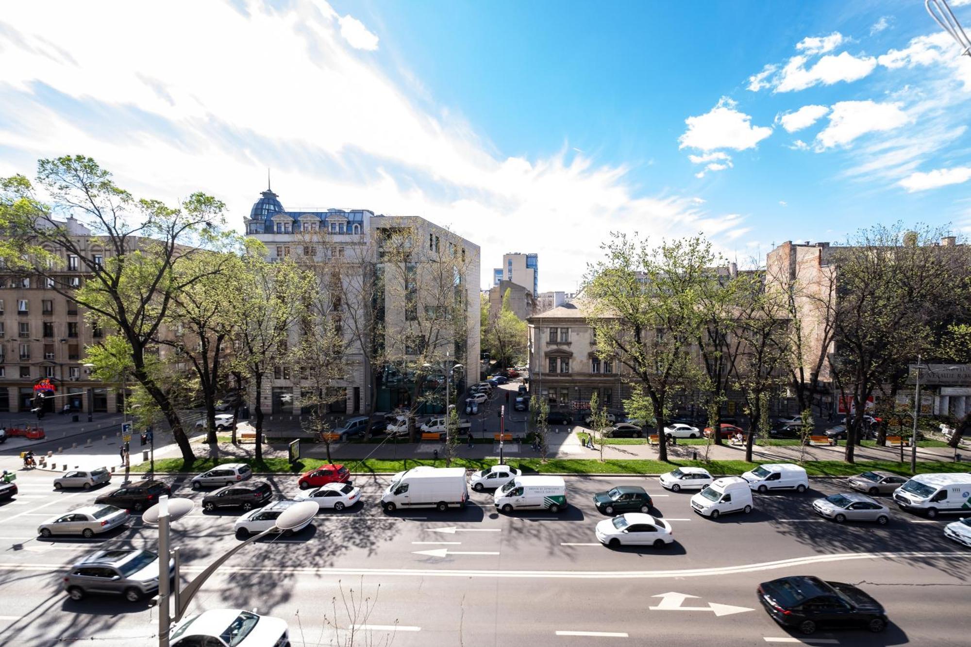 Ultracentral Dalles Centru * Bucarest